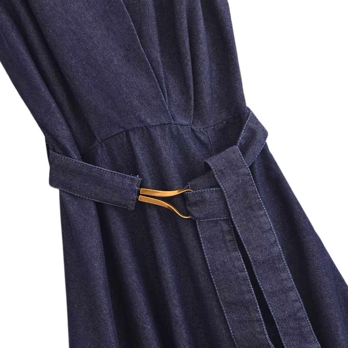 Falda vaquera con bordado de perlas y lavado vintage