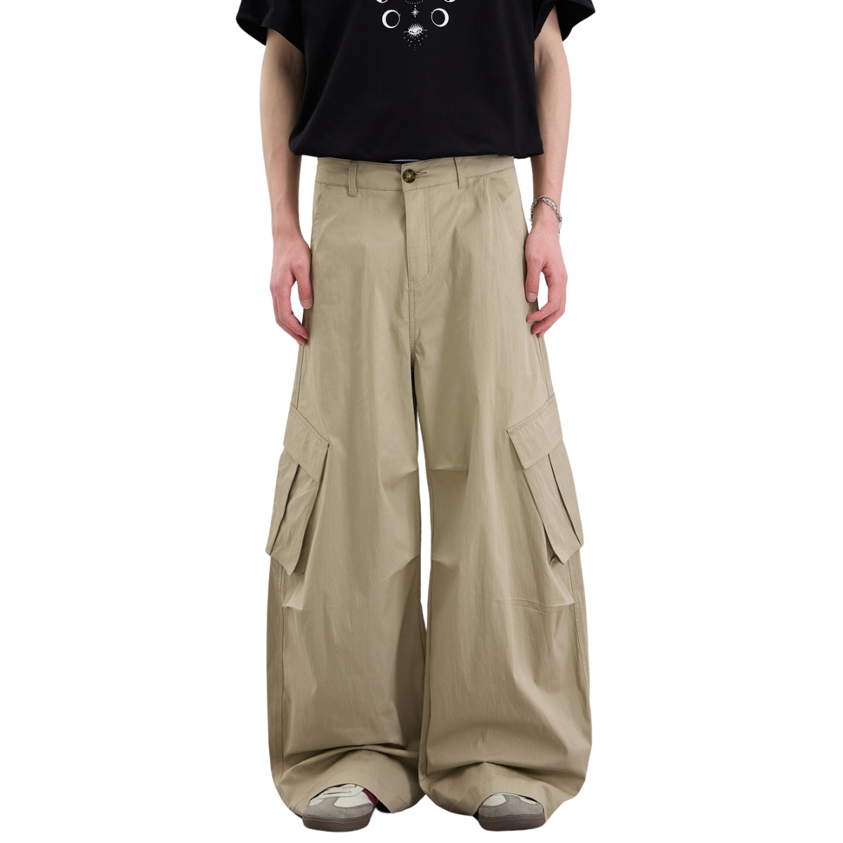 Loose Fit Curved Parachute Pants