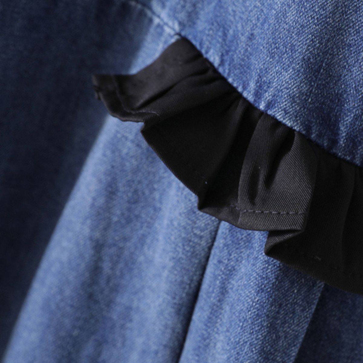 Vestido camisero vaquero de manga corta con patchwork