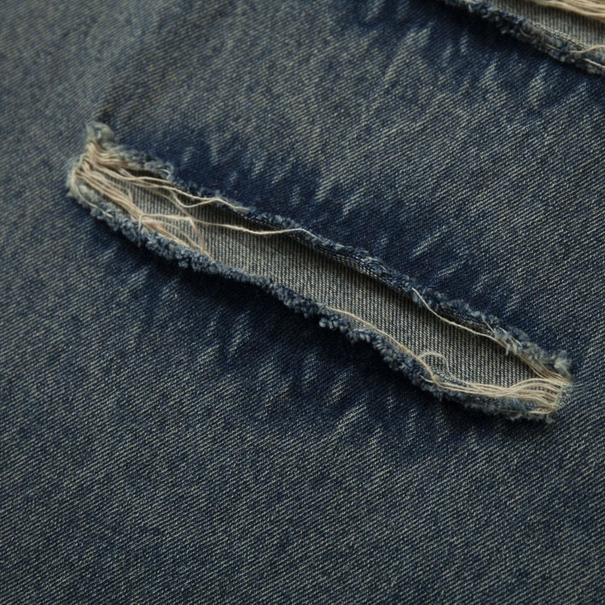 Pantalones vaqueros holgados con estampado de serpiente