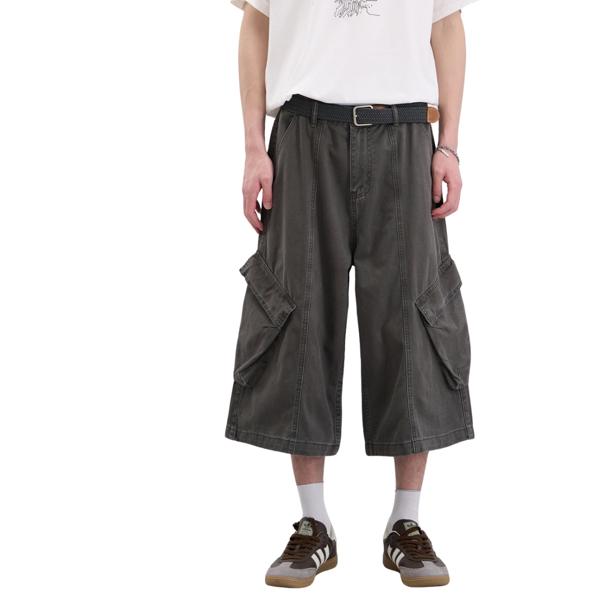 Bermudas con lavado vintage y salpicaduras de tinta