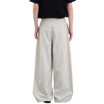 Minimalist Wide-Leg Pleated Pants