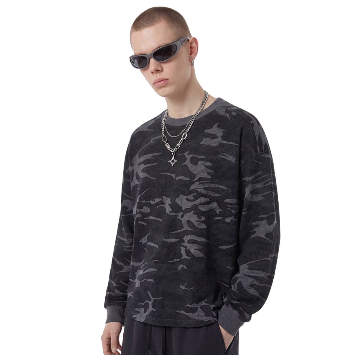 Sudadera desgastada lavada con ácido