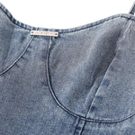 Falda vaquera con bordado de perlas y lavado vintage