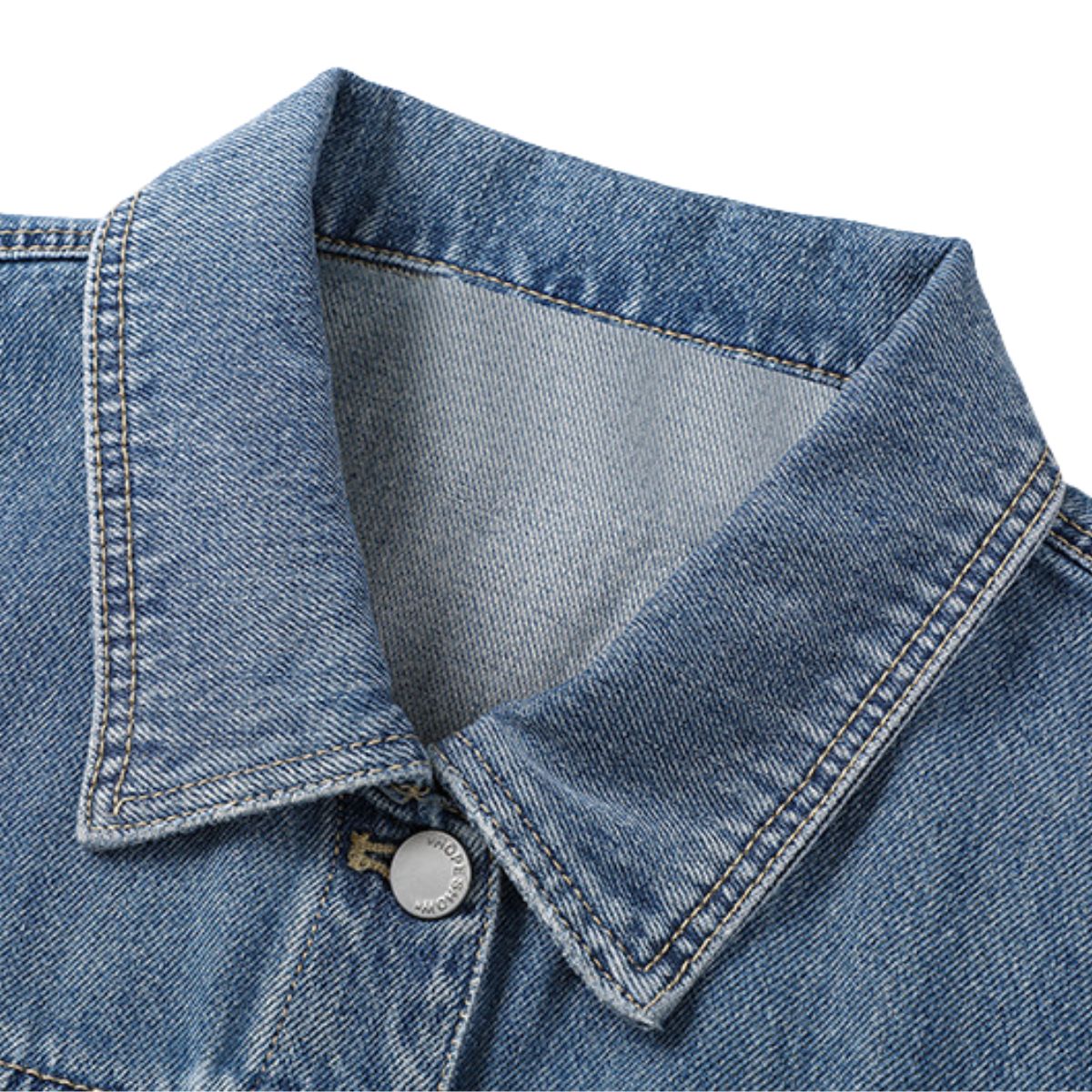 Shorts vaqueros con mariposas bordadas y adornados con perlas