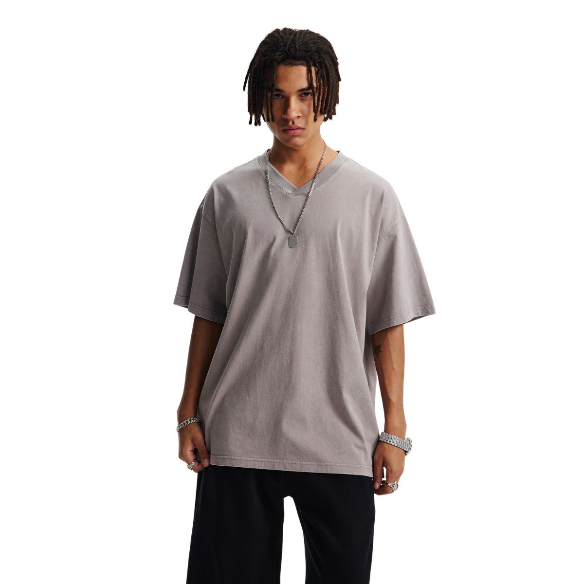 Camiseta Batik Vintage Lavada con Cuello en V de 7.5 oz