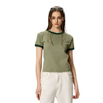 Camiseta Ringer de corte clásico para mujer de 6.9 oz