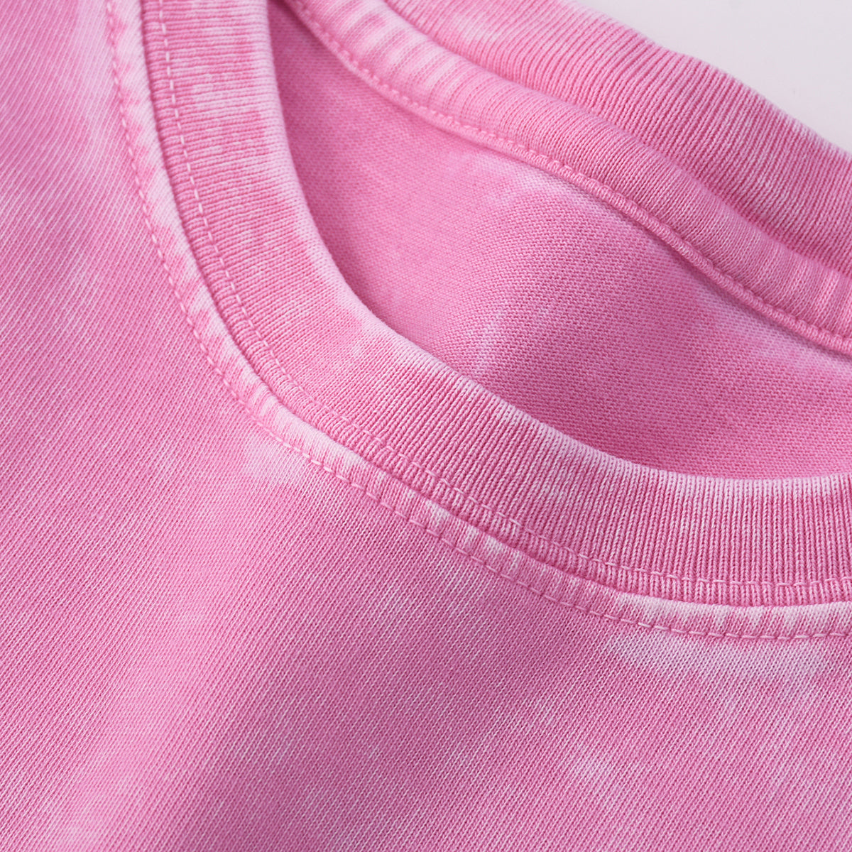 Camiseta holgada con lavado a la piedra para mujer de 7.5 oz