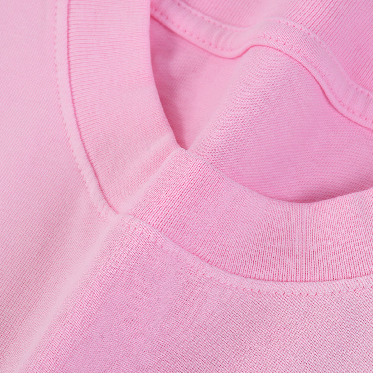 Camiseta rosa lavada a la piedra para mujer de 7.5 oz