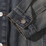 Shorts vaqueros con mariposas bordadas y adornados con perlas