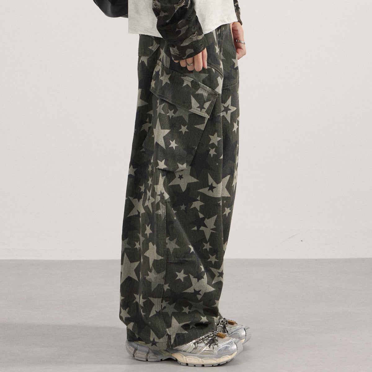 Star Print Oversized Cargo Pants