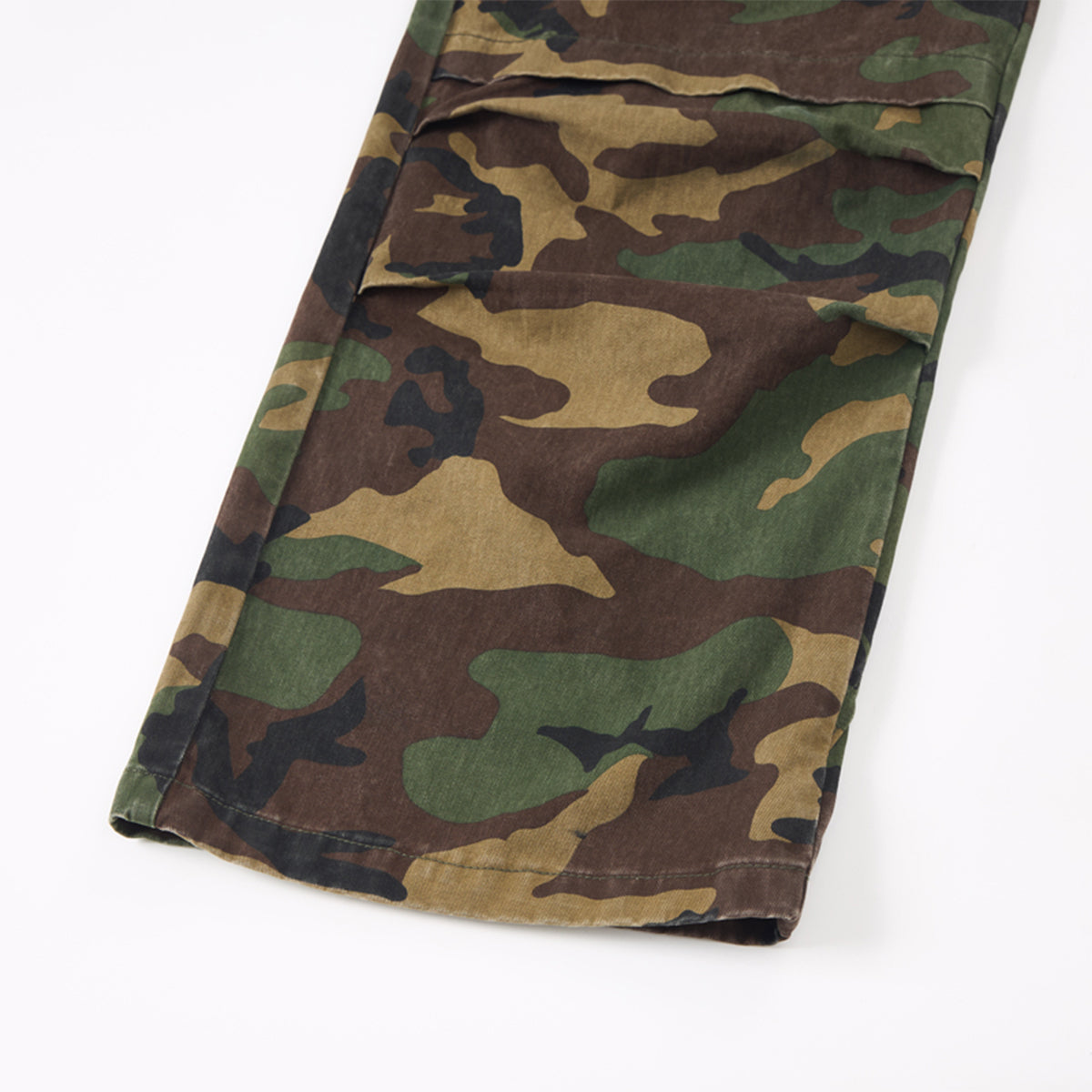 Utility Chic Classic Camouflage Cargo Pants