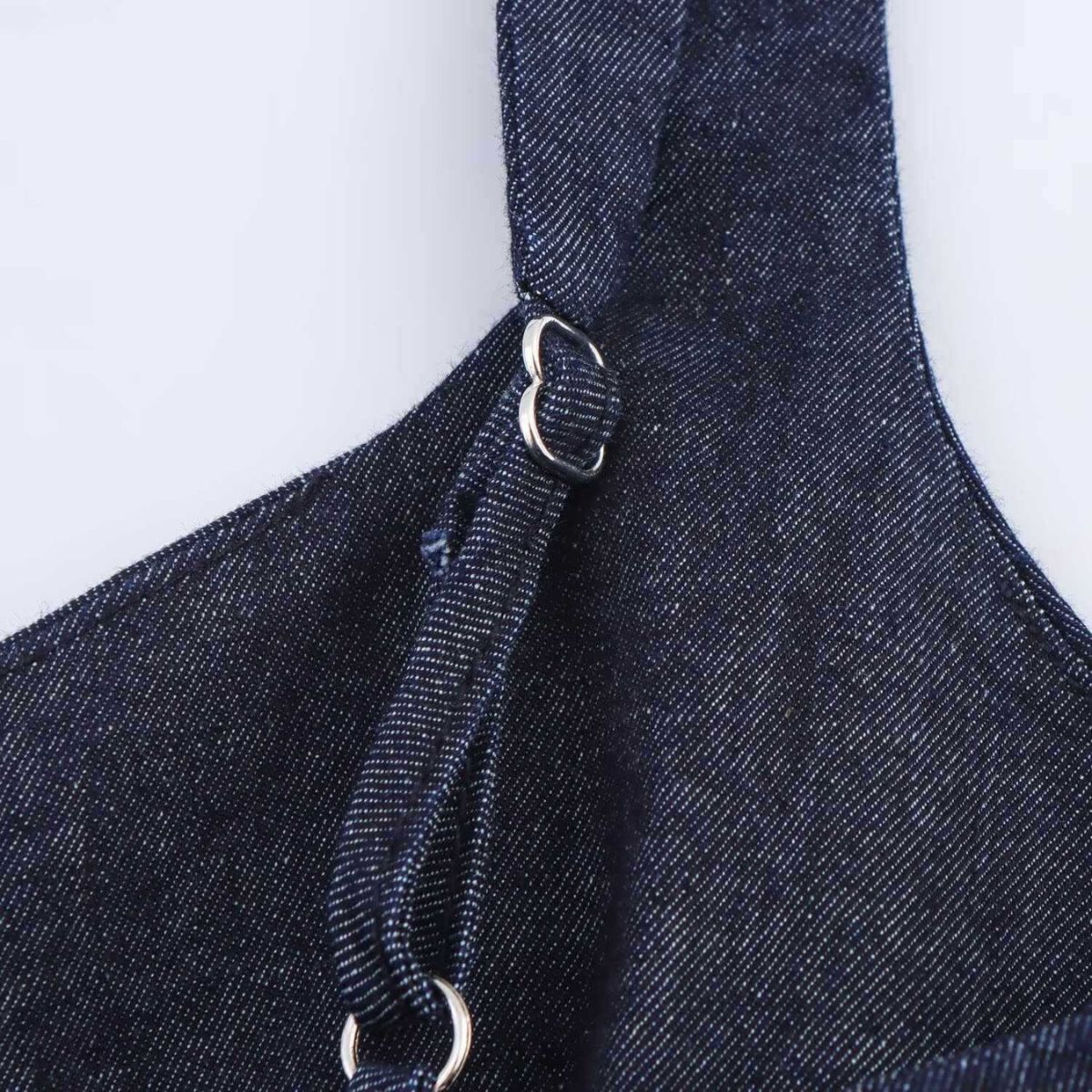 Falda vaquera con bordado de perlas y lavado vintage