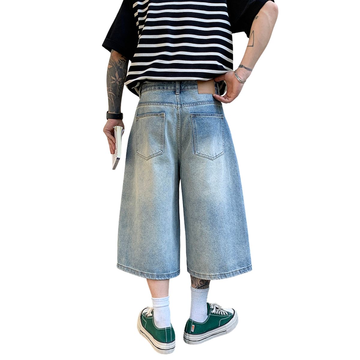Bermudas con lavado vintage y salpicaduras de tinta
