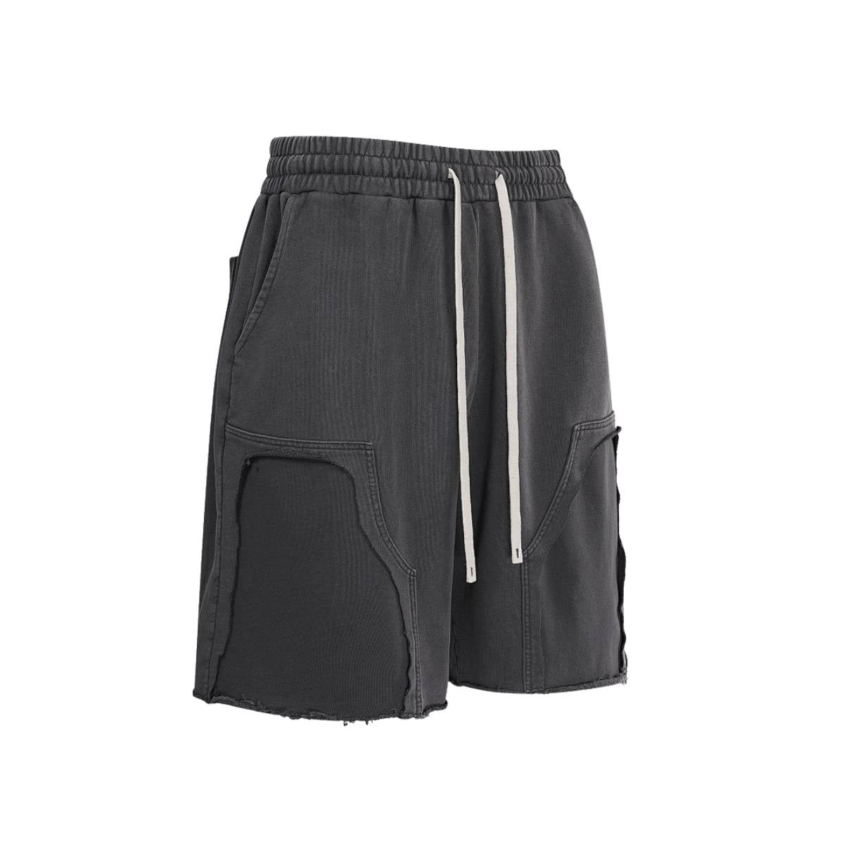 Pantalones cortos deportivos con bordes sin rematar y lavados a la piedra