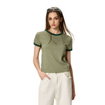 Camiseta Ringer de corte clásico para mujer de 6.9 oz