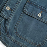 Shorts vaqueros con mariposas bordadas y adornados con perlas