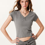 Camiseta Henley de canalé de manga corta de 8 oz