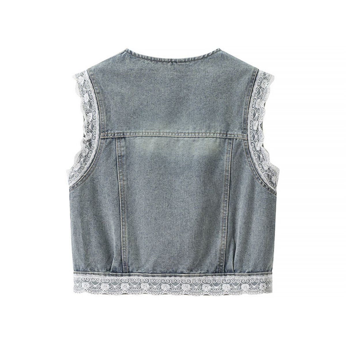 Shorts vaqueros con mariposas bordadas y adornados con perlas