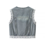 Shorts vaqueros con mariposas bordadas y adornados con perlas