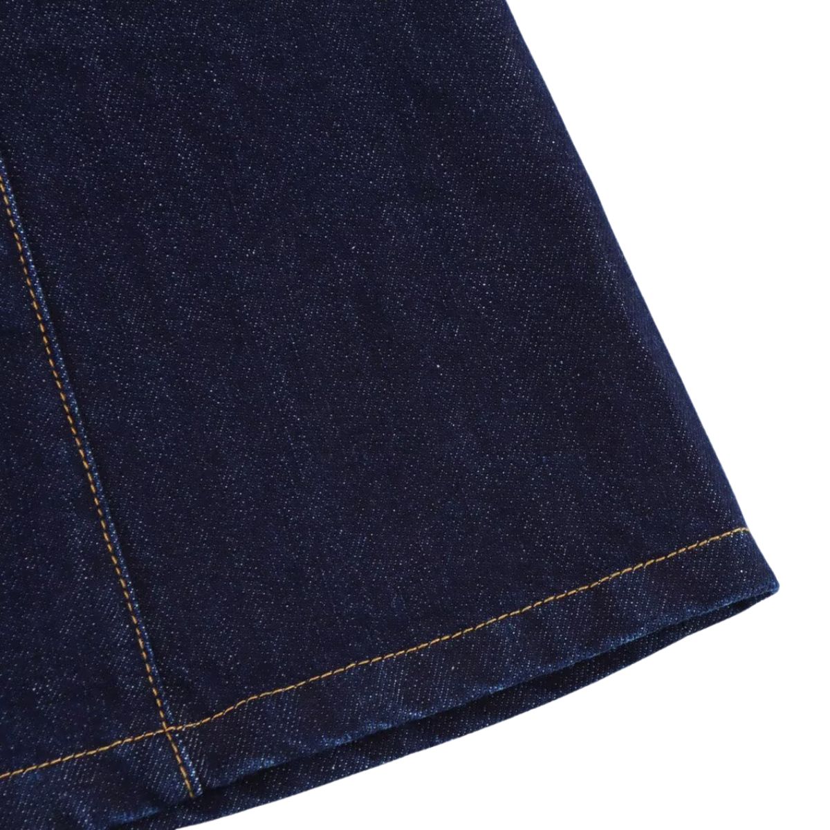 Falda vaquera con bordado de perlas y lavado vintage