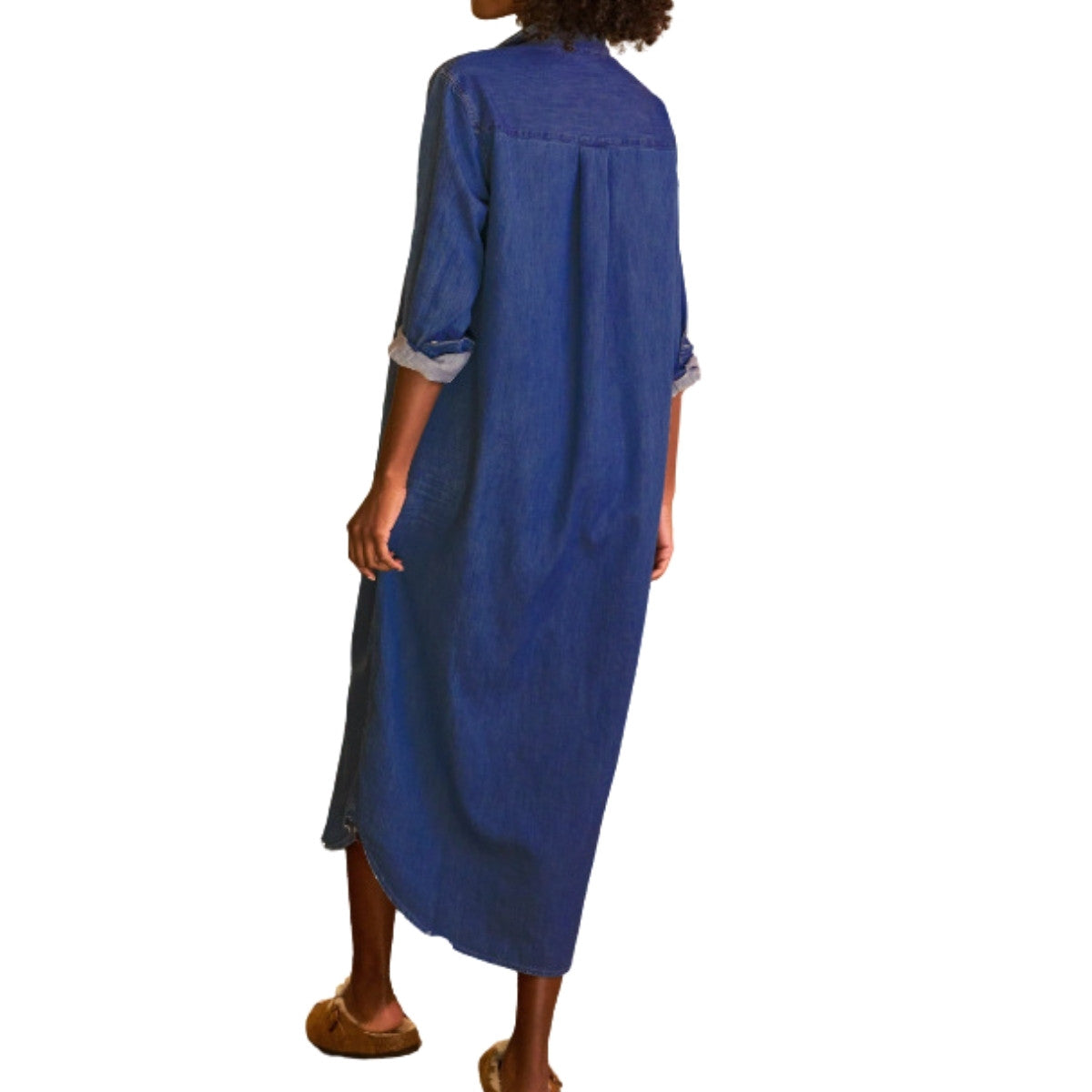 Vestido vaquero midi con cinturón y mangas cortas