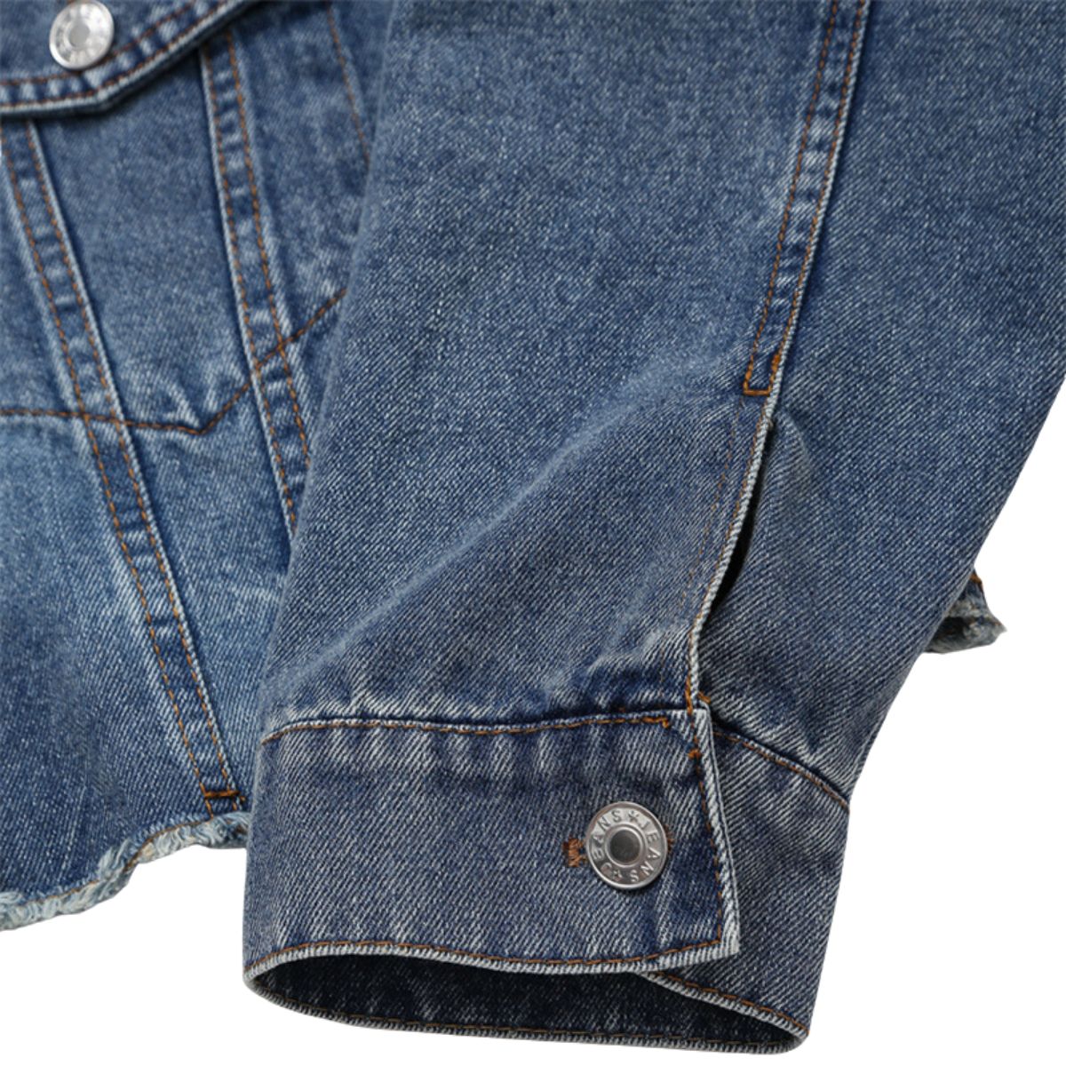 Vestido midi vaquero sin mangas con botones y aberturas en la parte delantera