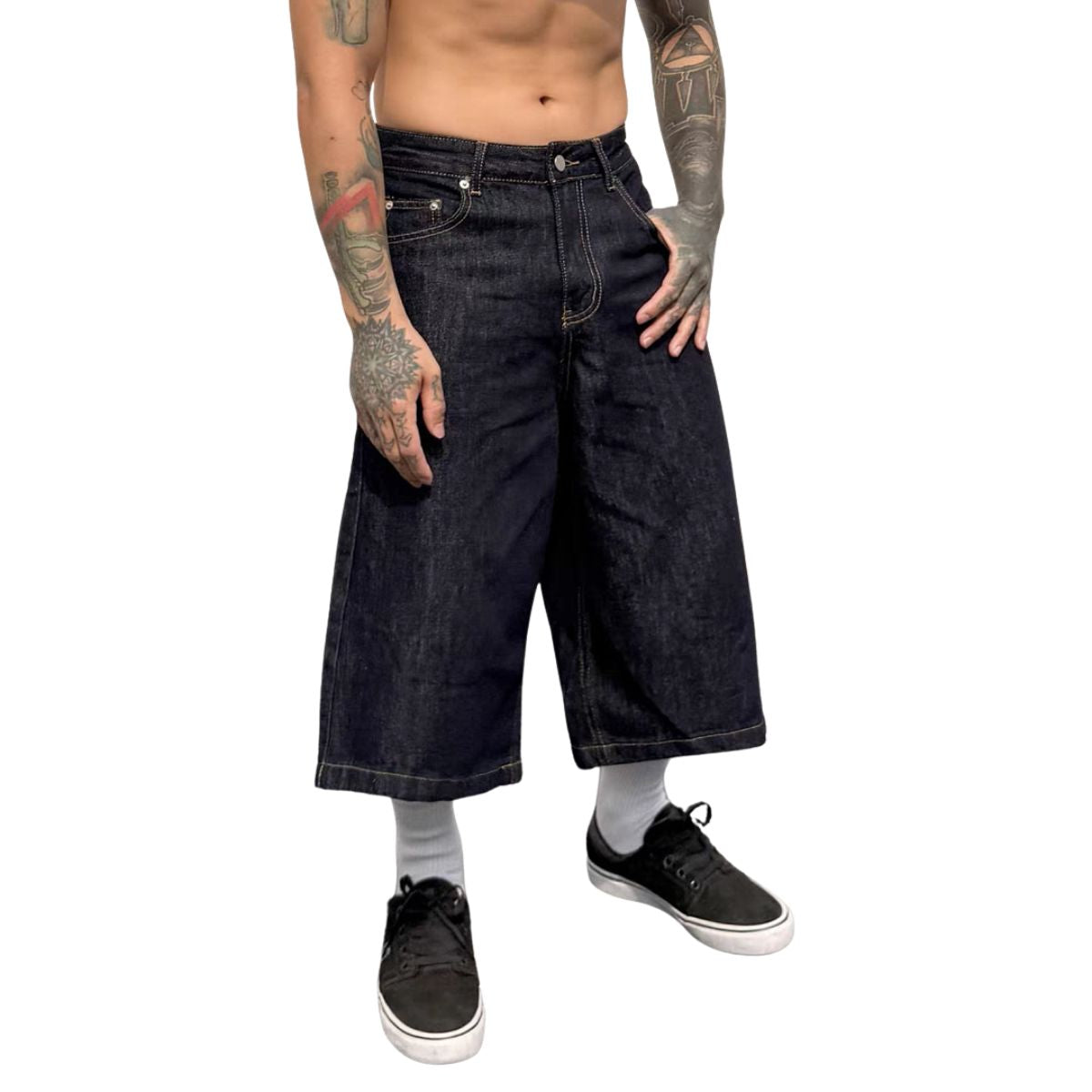 Bermudas con lavado vintage y salpicaduras de tinta