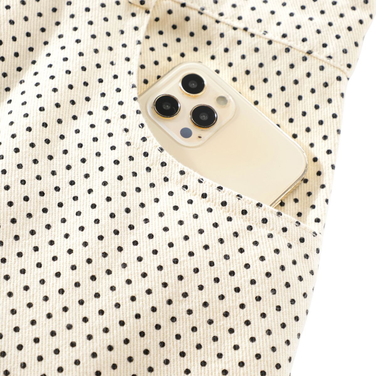 Falda vaquera con bordado de perlas y lavado vintage