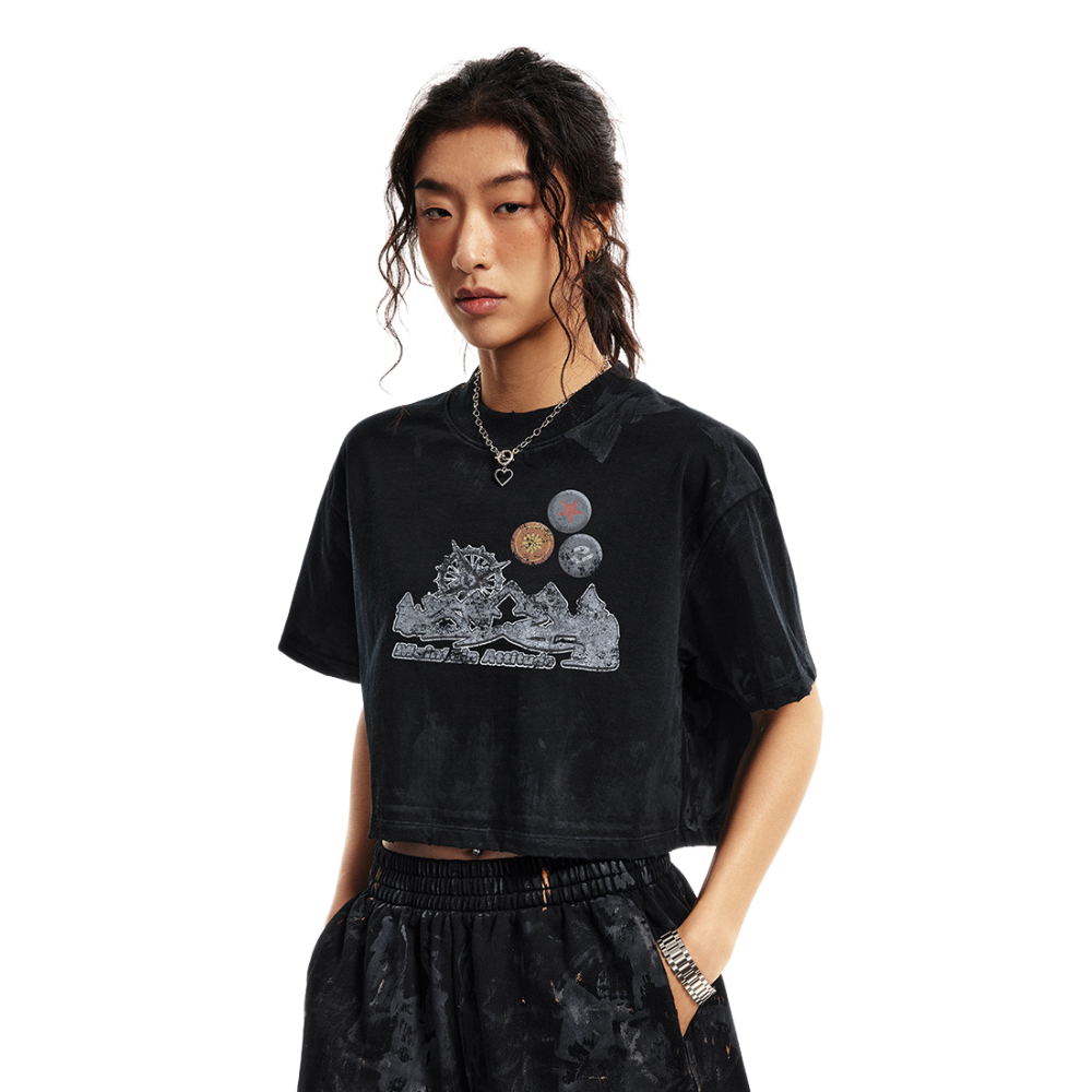 Washed Baggy Fit Graphic Crop Top-INNBLAC Fashion Apparel