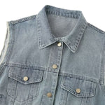 Shorts vaqueros con mariposas bordadas y adornados con perlas