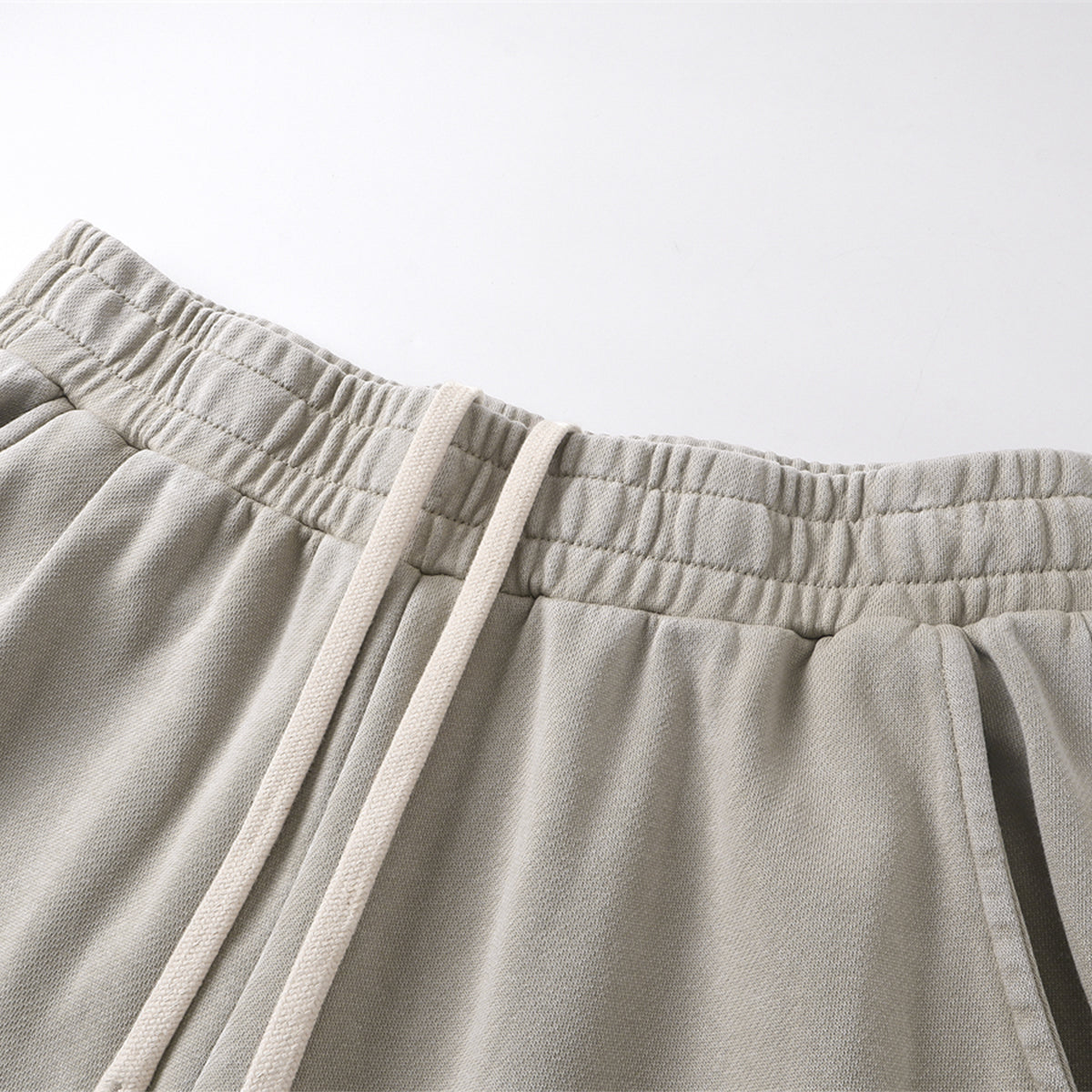 Destroyed Vintage High-Waisted Frayed Jogger Pants