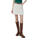 Falda vaquera con bordado de perlas y lavado vintage