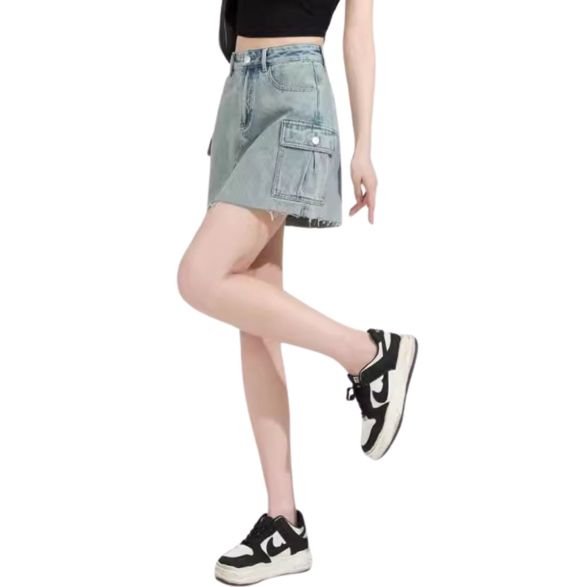 Falda vaquera con bordado de perlas y lavado vintage