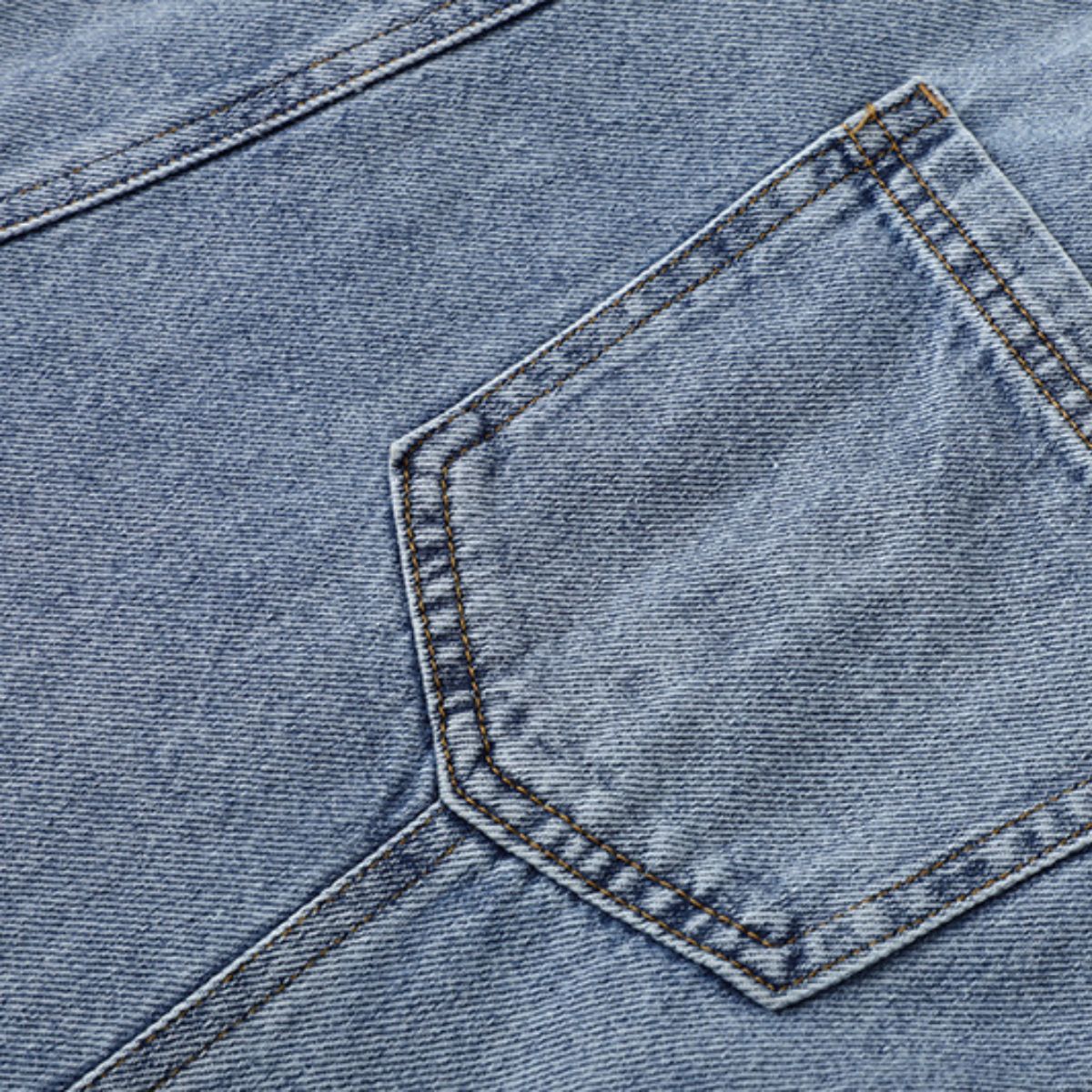 Falda vaquera con bordado de perlas y lavado vintage