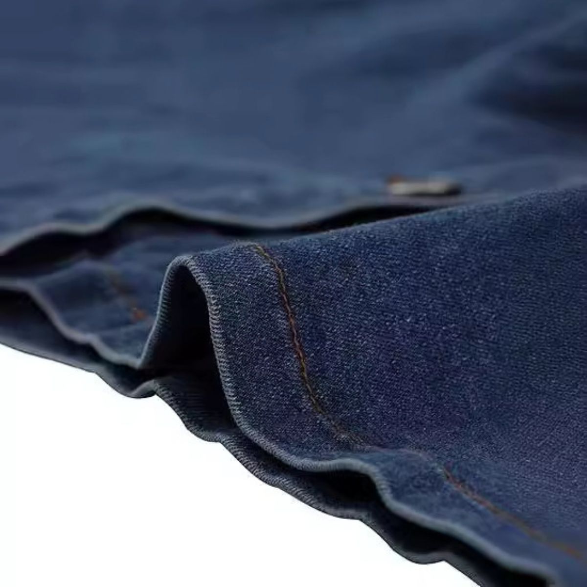 Minivestido camisero de mezclilla con cinturón y botones al frente