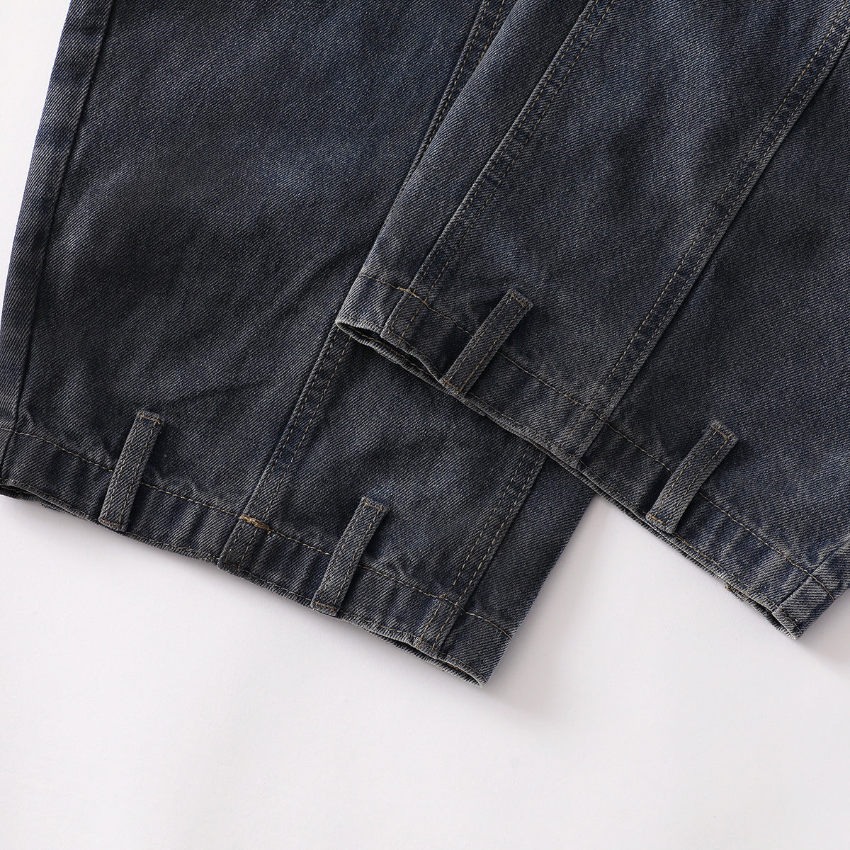 Faded Wash Panel Stitching Barrel-Leg Jeans