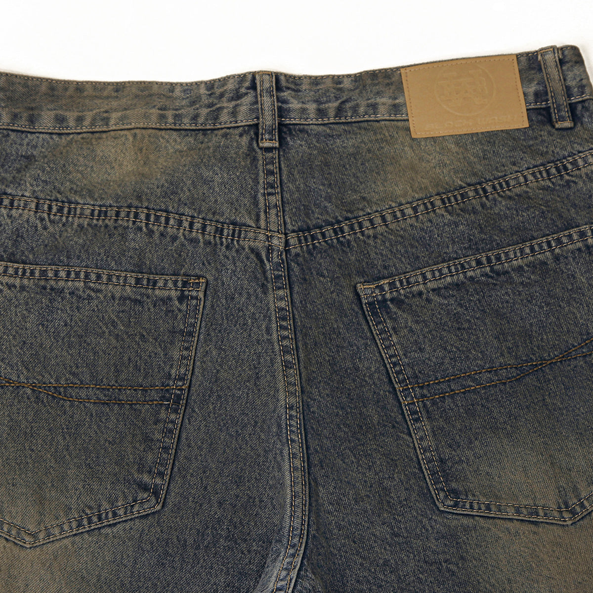 Vintage Wash Ripped Knee Loose Jeans