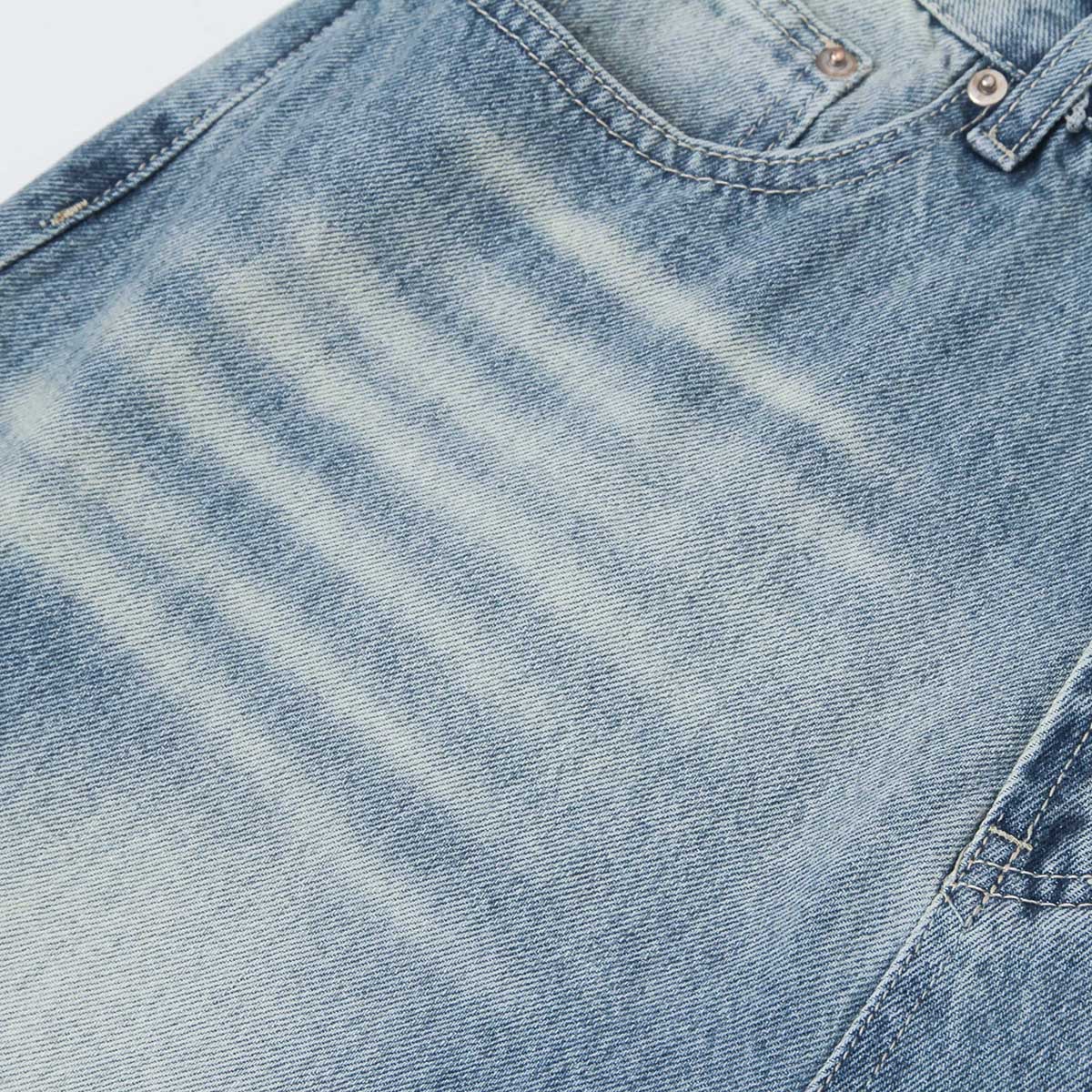 Wrinkled Light Wash Wide-Leg Jeans