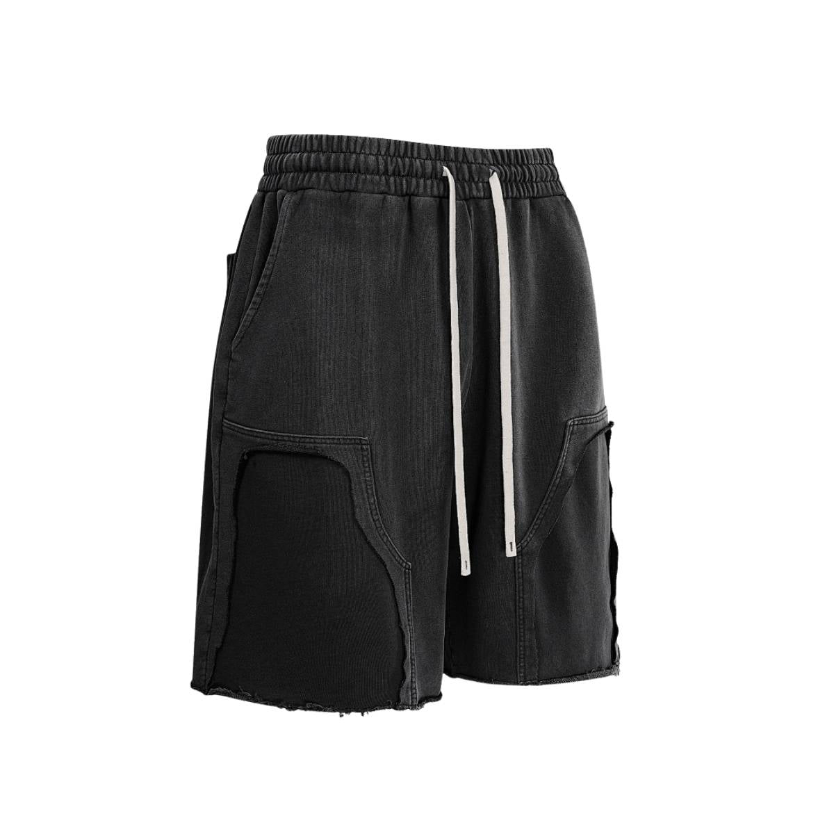 Pantalones cortos deportivos con bordes sin rematar y lavados a la piedra