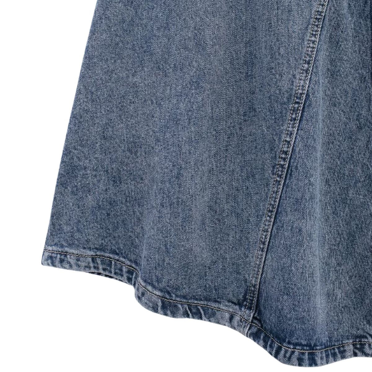 Falda vaquera con bordado de perlas y lavado vintage