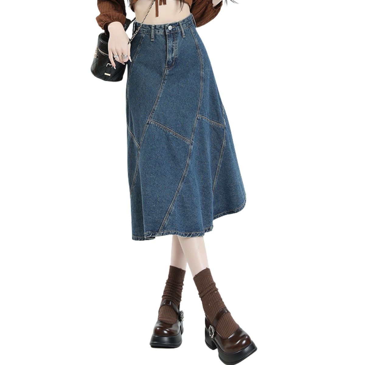 Falda vaquera con bordado de perlas y lavado vintage