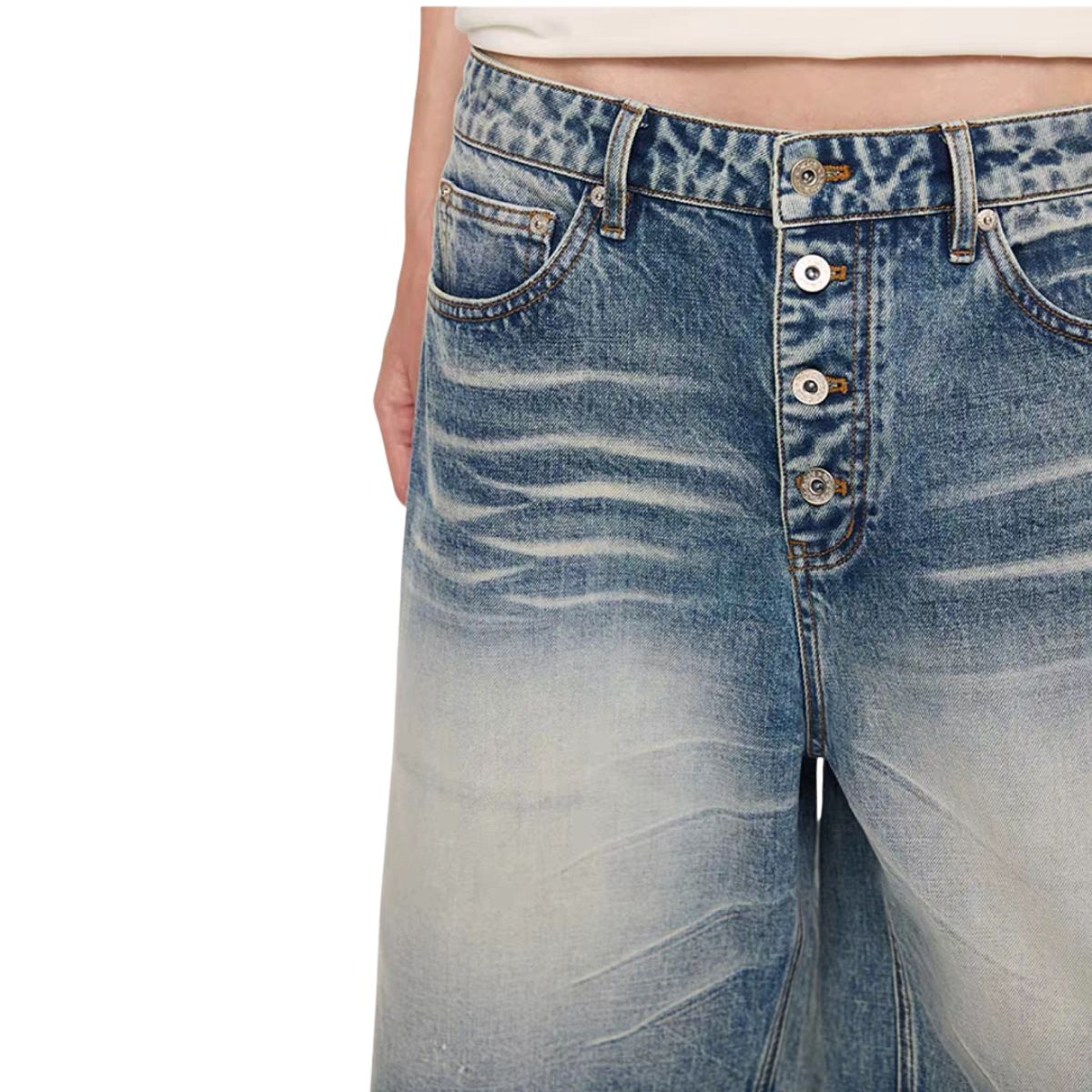 Bermudas con lavado vintage y salpicaduras de tinta