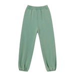 Jogger holgado descolorido y lavado