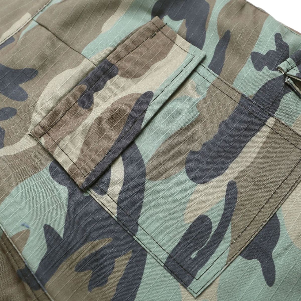 Vintage Camo Star Embroidered Cargo Shorts