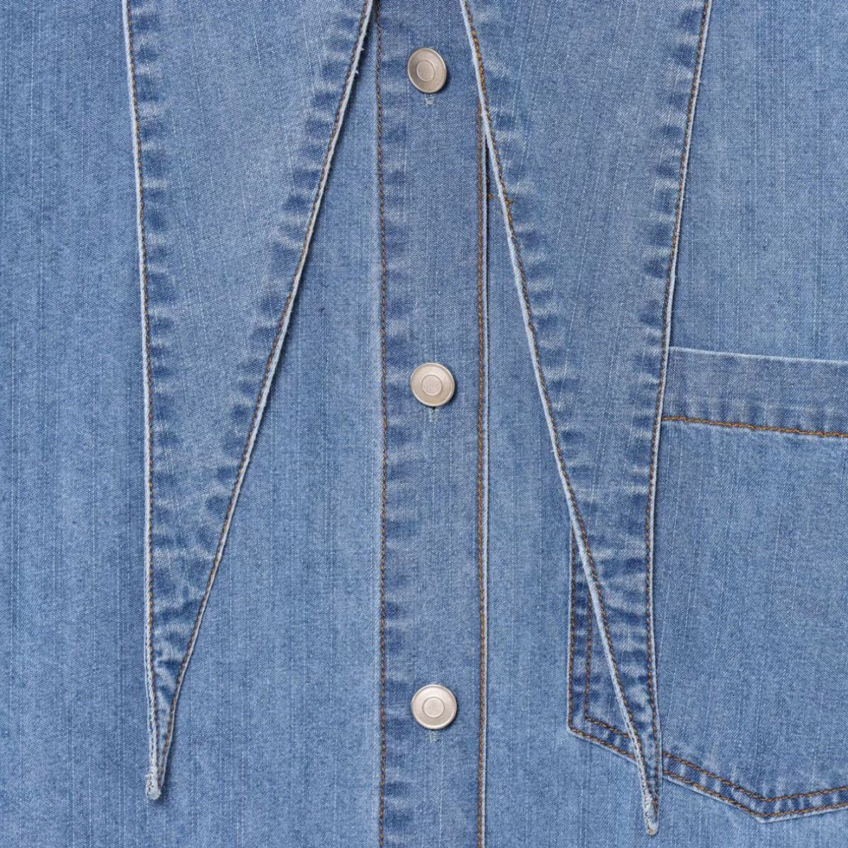 Vestido midi vaquero sin mangas con botones y aberturas en la parte delantera