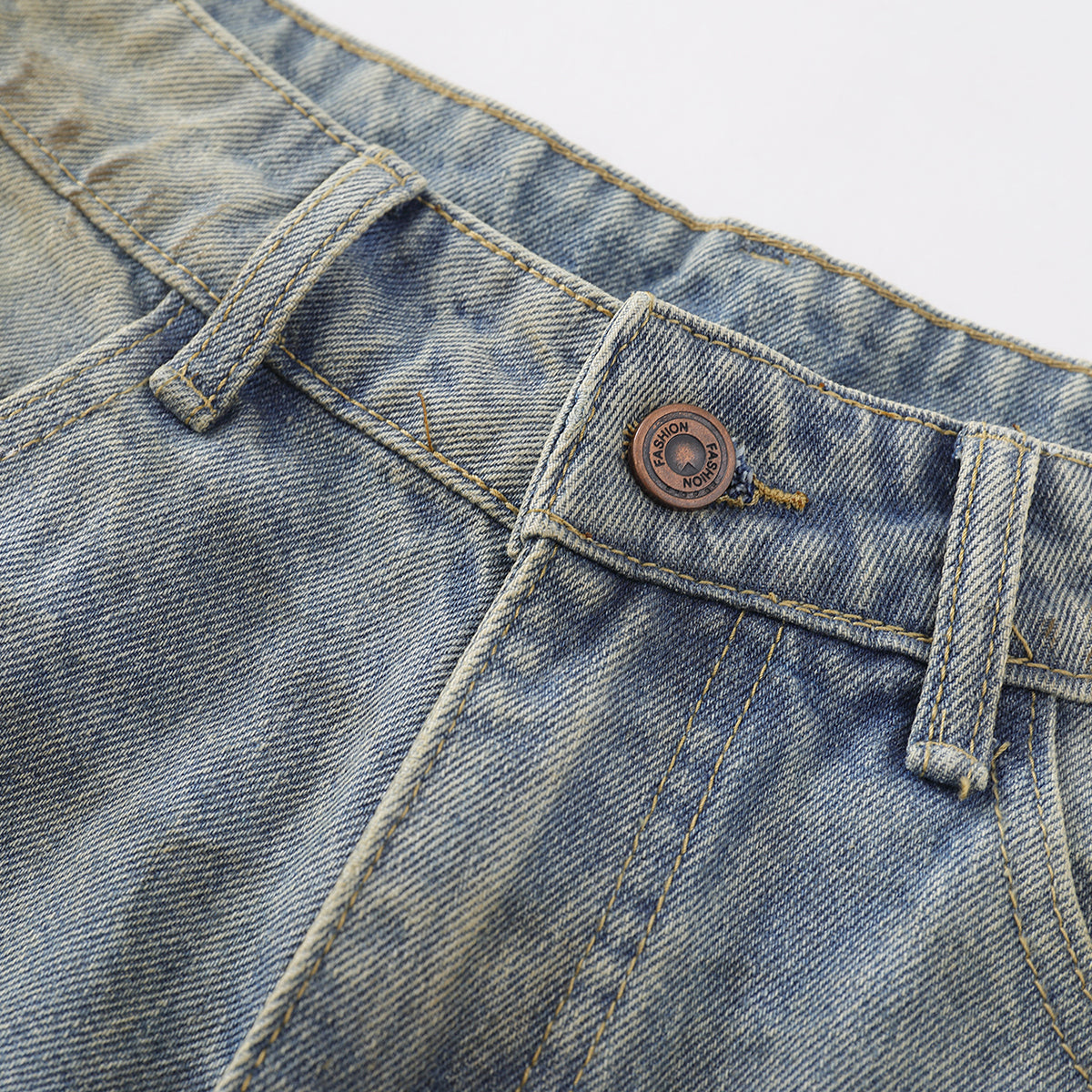 Bermudas con lavado vintage y salpicaduras de tinta