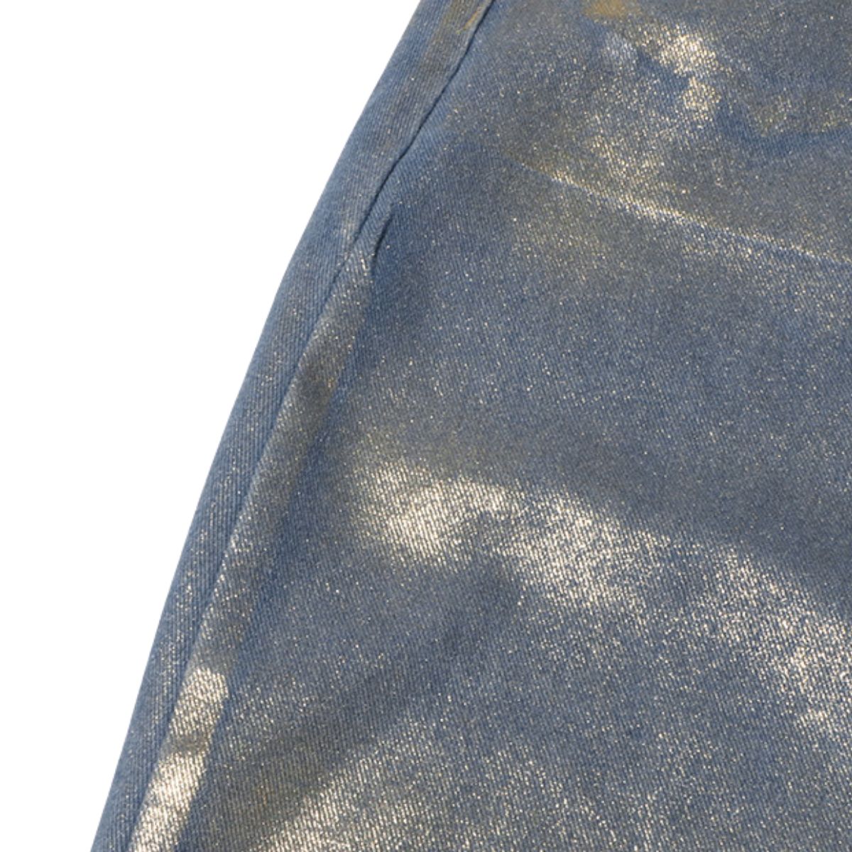 Falda vaquera con bordado de perlas y lavado vintage