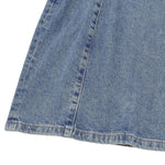 Falda vaquera con bordado de perlas y lavado vintage