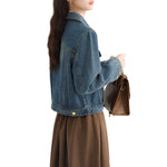 Vestido midi vaquero sin mangas con botones y aberturas en la parte delantera